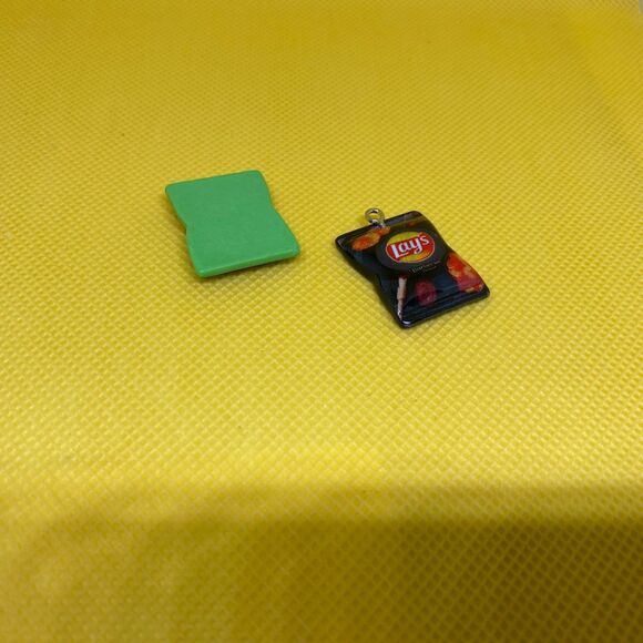 🎉(5/$25 SALE ✅) Fun 2 PC Mix Match SET Chip Charms DIY Pendant Bracelet - Picture 2 of 6